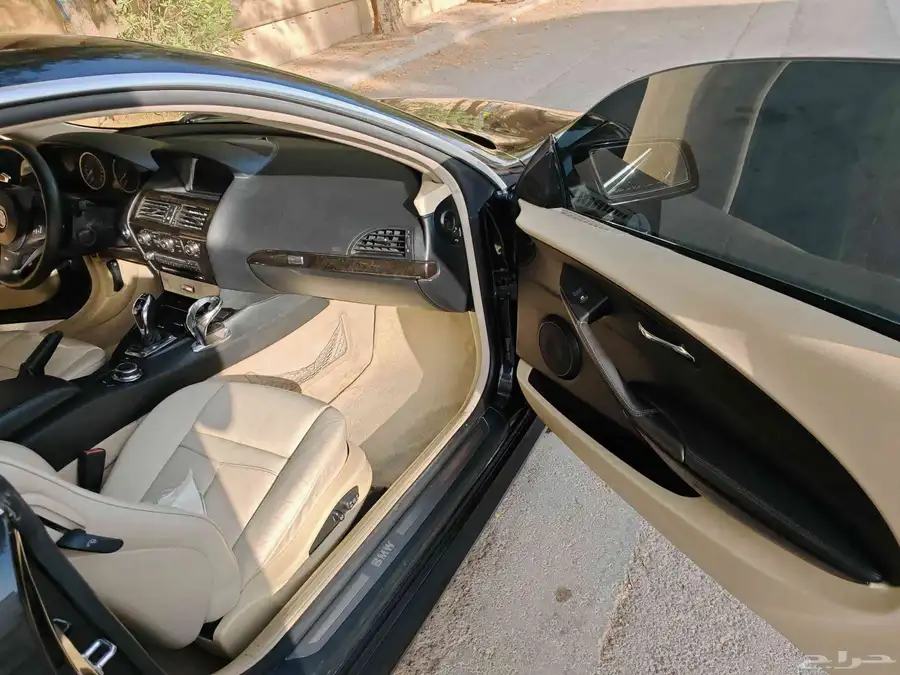 بي ام 650i يحمل لوحة شبه مميزة 13