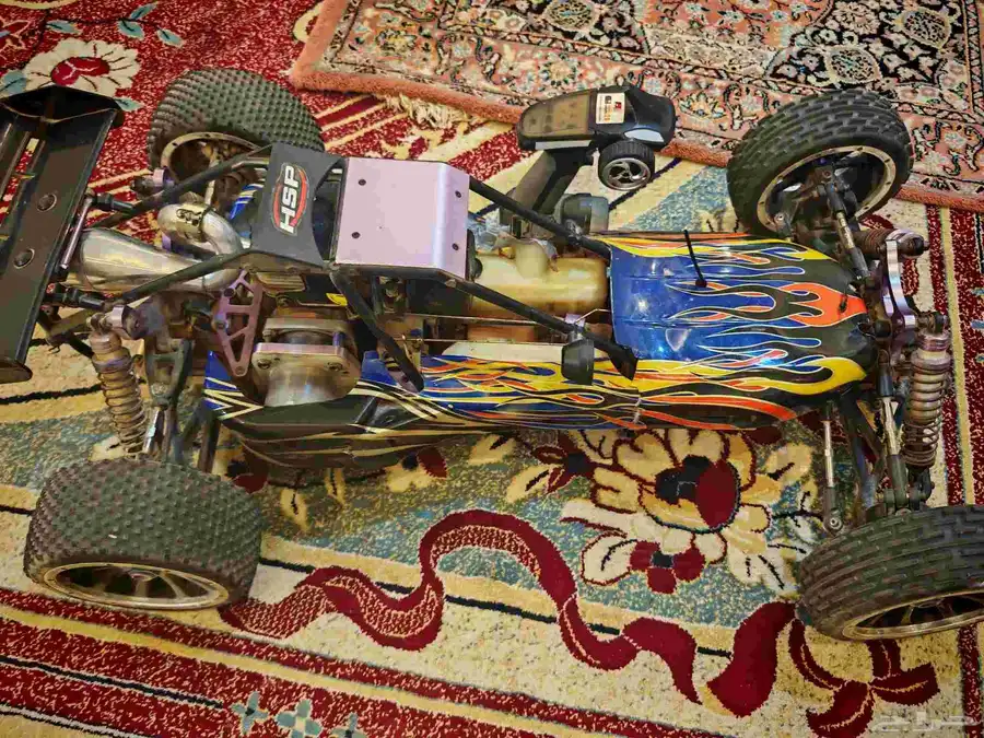 للبيع او لبدل ببقاء سياره على ريموت بنزين 1