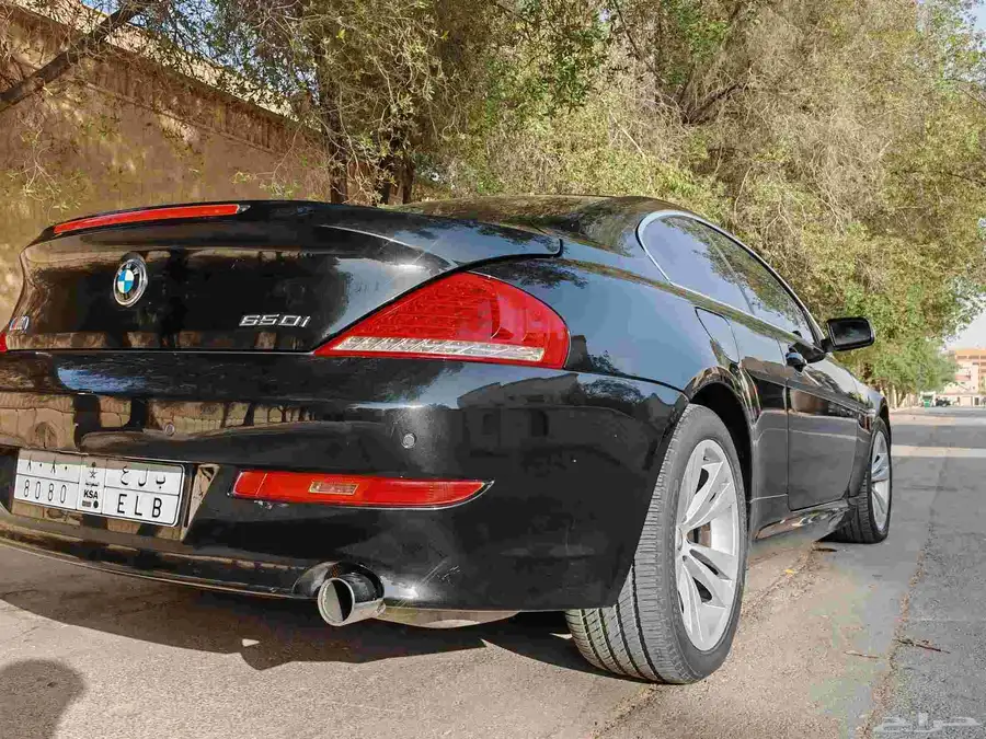 بي ام 650i يحمل لوحة شبه مميزة 4
