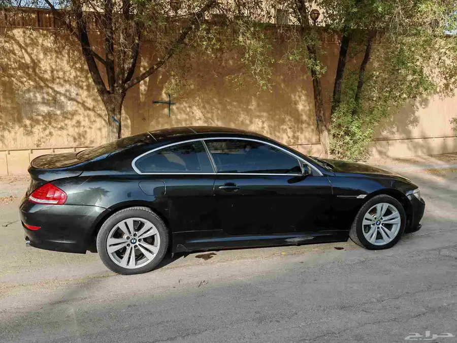 بي ام 650i يحمل لوحة شبه مميزة 2