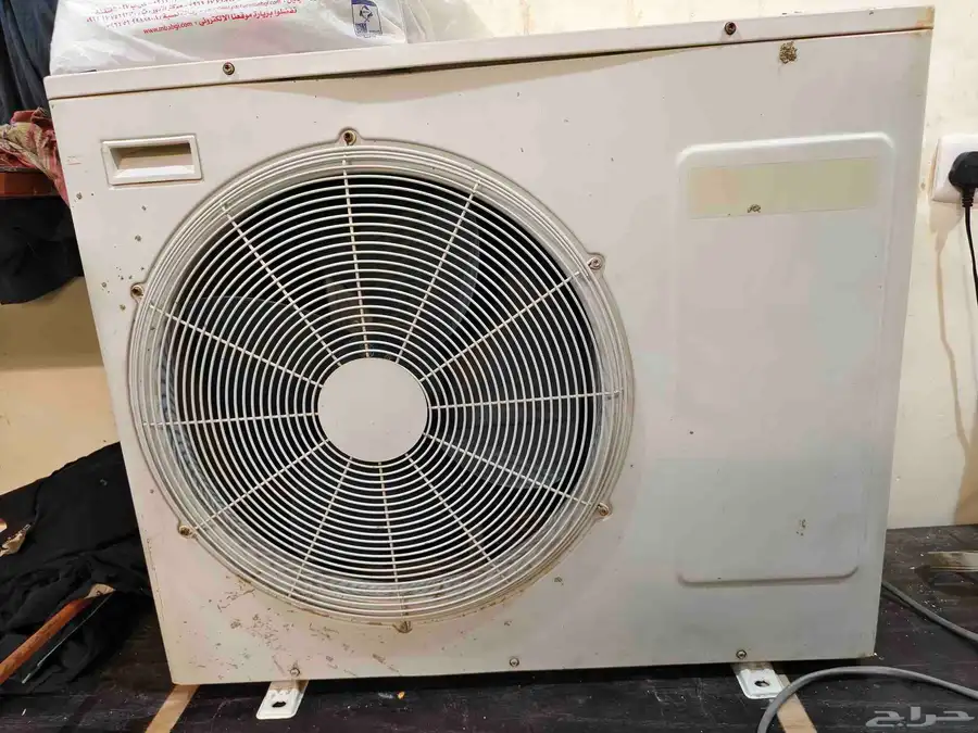 م يف مر زي split AC 0