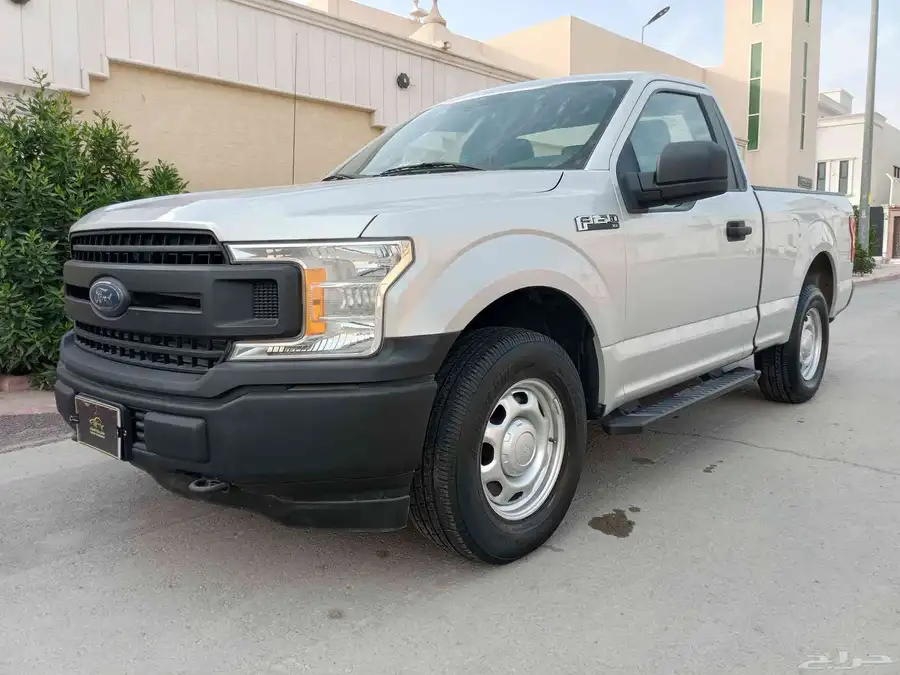 فورد ( 2018 ) f150 بدون دبل V6 بنزين نظيف بحالة ممتازة 3