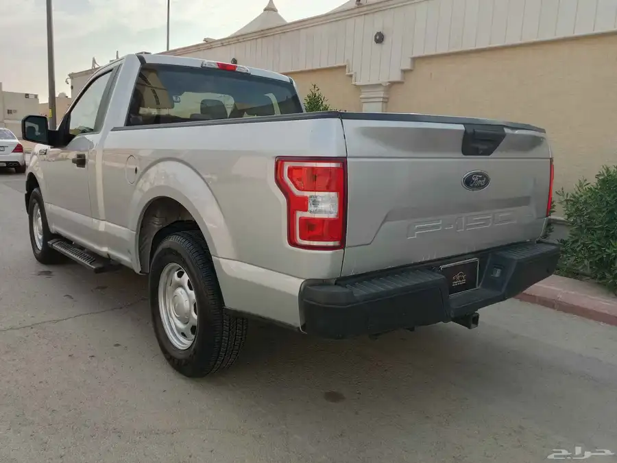 فورد ( 2018 ) f150 بدون دبل V6 بنزين نظيف بحالة ممتازة 11