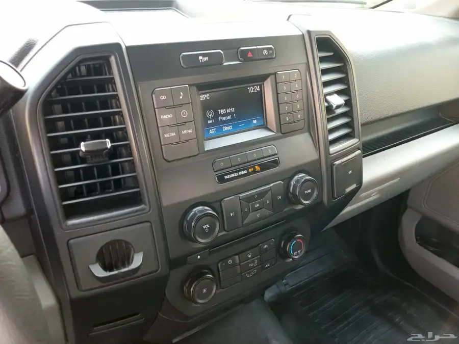 فورد ( 2018 ) f150 بدون دبل V6 بنزين نظيف بحالة ممتازة 18