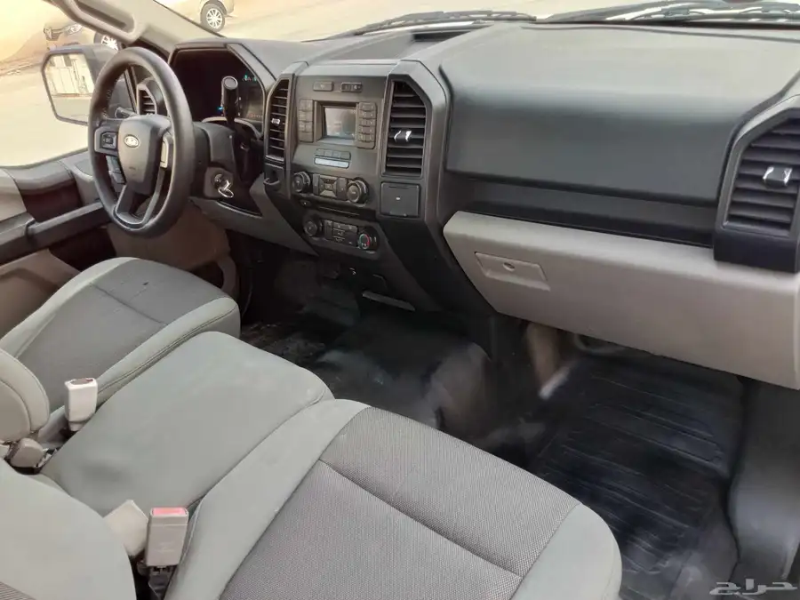 فورد ( 2018 ) f150 بدون دبل V6 بنزين نظيف بحالة ممتازة 15