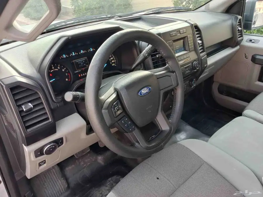 فورد ( 2018 ) f150 بدون دبل V6 بنزين نظيف بحالة ممتازة 14