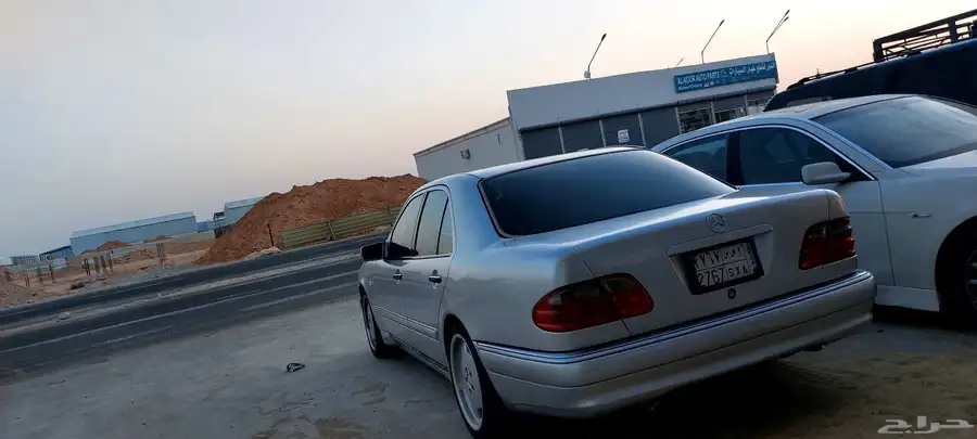 مرسيدس w210 عيون موديل 2001 2