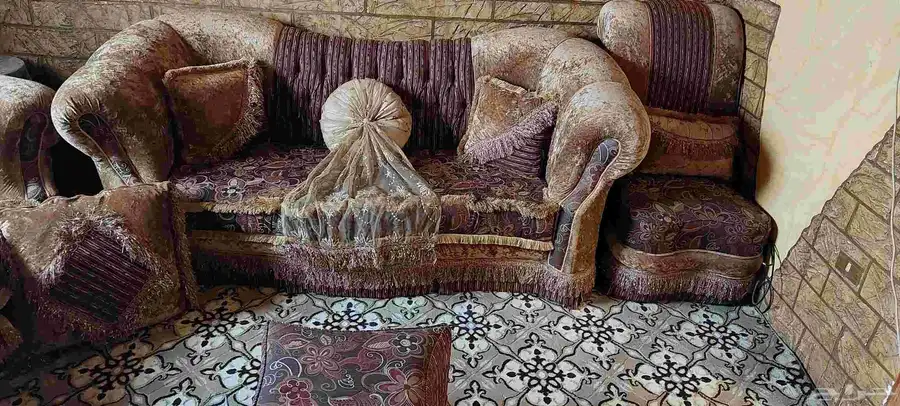 كنب مجلس مستعمل نظيف للبيع 5