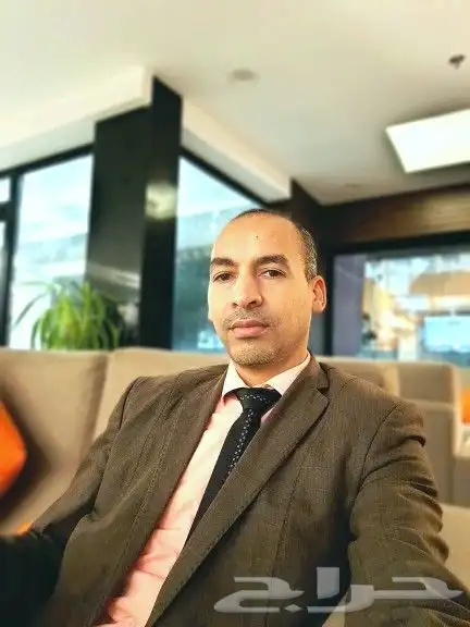 موظف استقبال فندقي خبره 14 عام. العمل على برنامج أوبرا للتسك 0