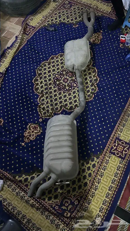 قزوز مرسدس ابو عيون 320 0
