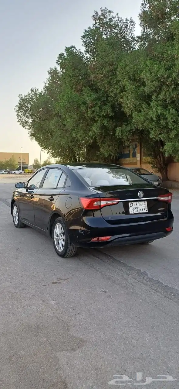 ام جي 5 2023 استاندر 4