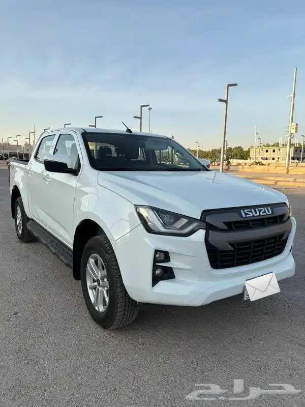 ايسوزو ديماكس تماتيك دبل 4x4م2023ممشى17الف فقط 5