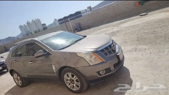 كاديلاك SRX 2
