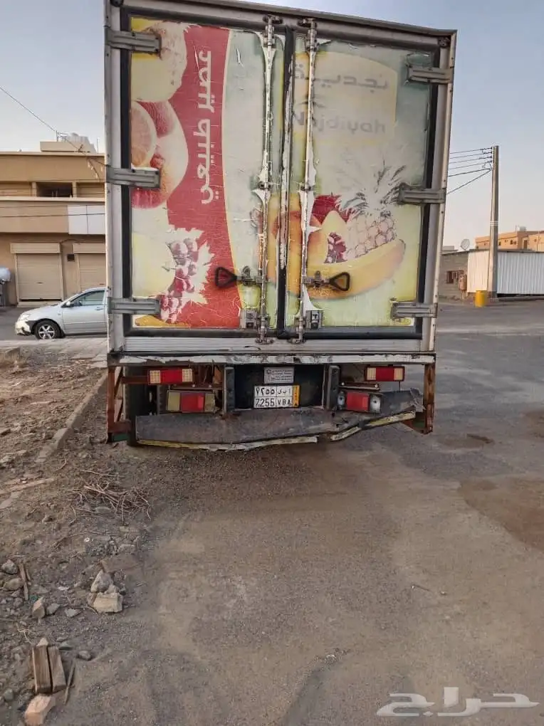 سياره دينا ايسوزو موديل 1998 4