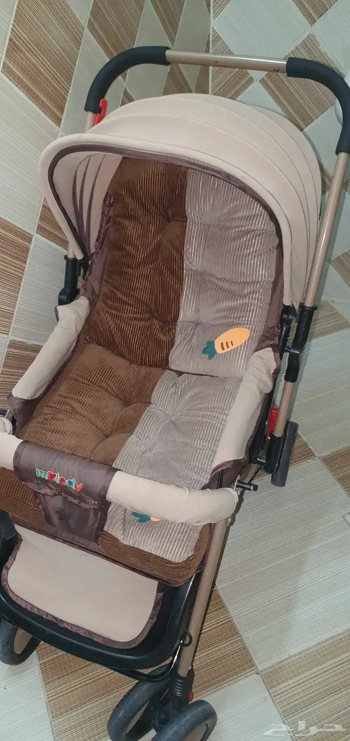 للبيع عربة اطفال 0