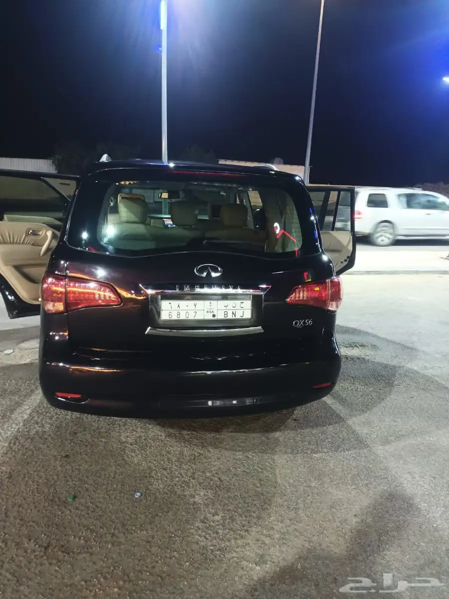 انفنتي qx56 موديل 2011 الممشى 381 رش بعض القطع بسبب تبهيت و 2