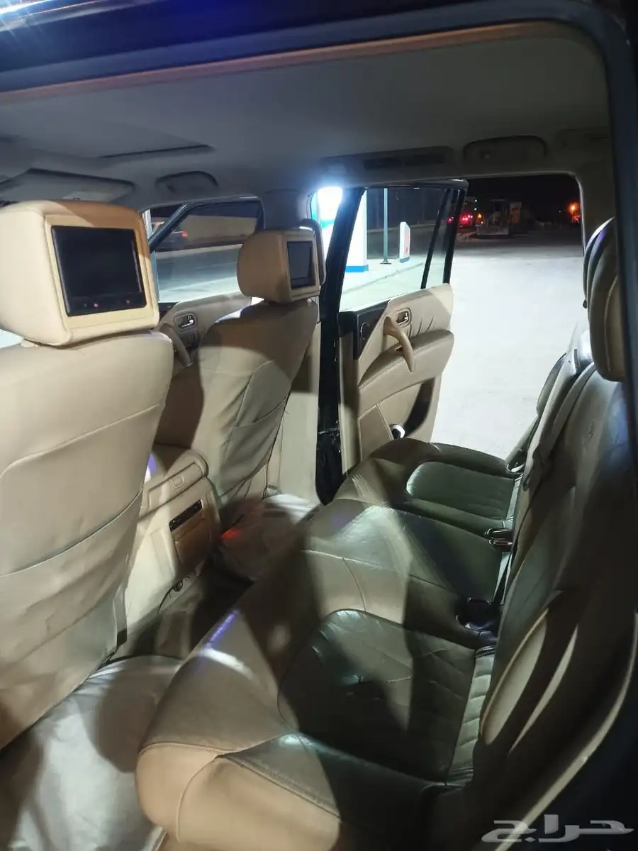 انفنتي qx56 موديل 2011 الممشى 381 رش بعض القطع بسبب تبهيت و 1