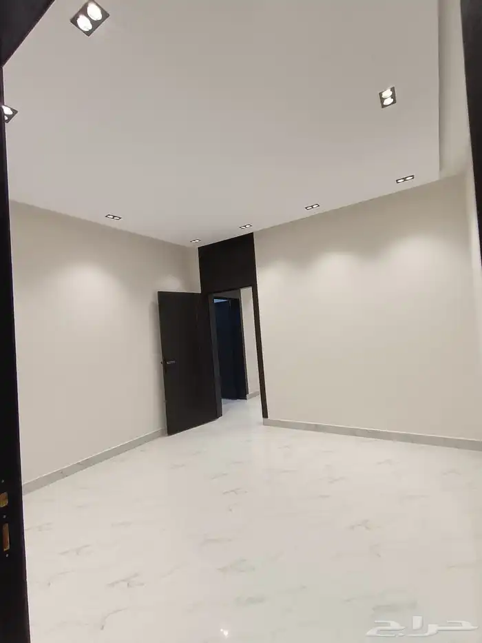 تاون هاوس ارضى حى الجنادرية مخطط غصون 5