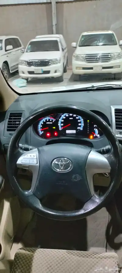للبيع فورتشنر 2015 خليجي 12