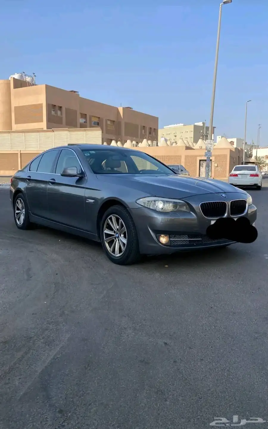 بي ام دبليو 520i 2012 1