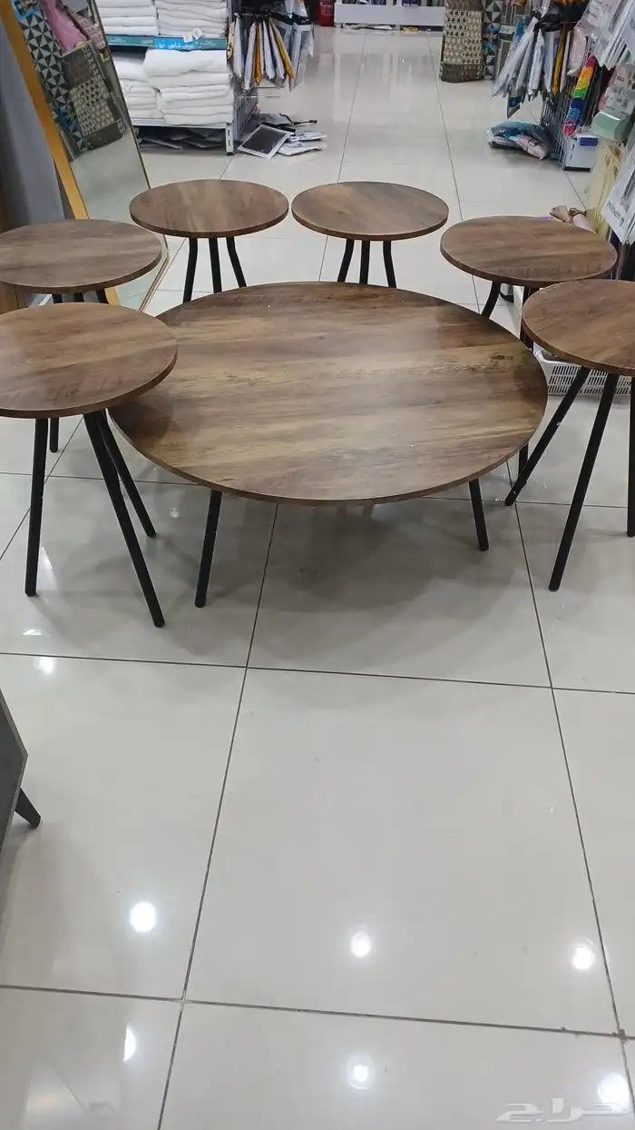 مرحبا نقدم عده اشكال مداخل طاولات اطقم تقديم عربيات كراسي يو 4