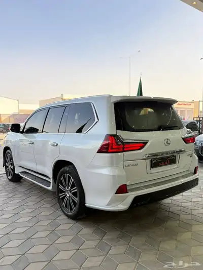 لكزس - 2019 - LX570 - فل كامل 6