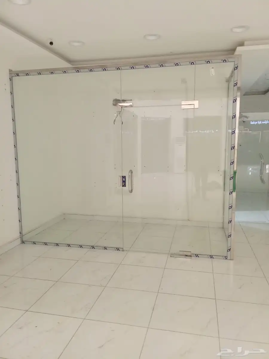 زجاج سيكوريت درابزين درج داخلي داربنزينات زجاج 3