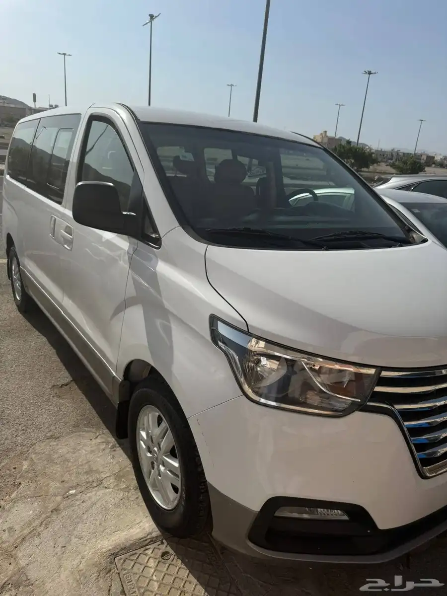 هيوندايH1 للبيع حالة جيده نضيفها موديل 2020 4
