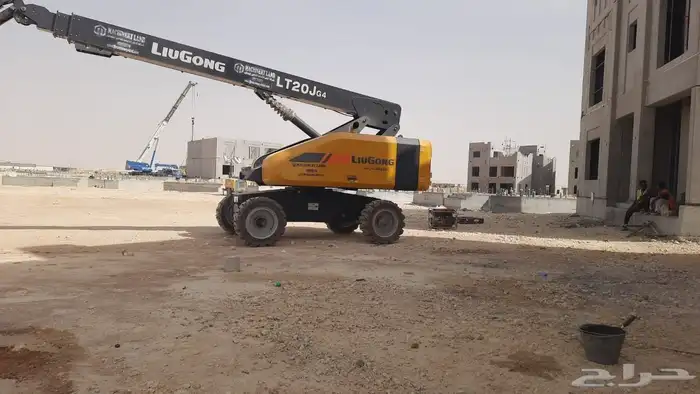 ايجار معدات ثقيله مان لفت سيزر لفت 4