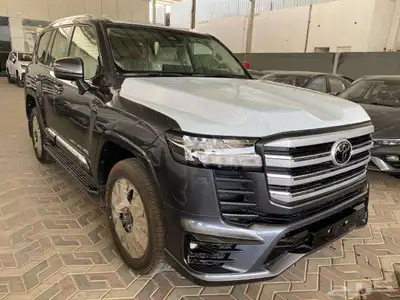 لاندكروزر جي اكس ار الساير L5 2025 17