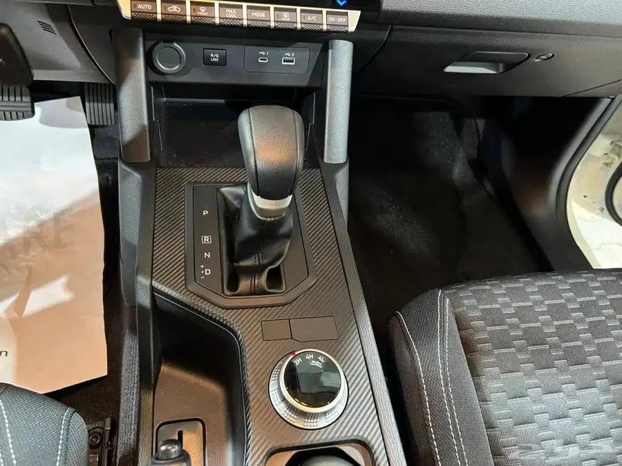 ميتسوبيشي L200 جنط 18 7