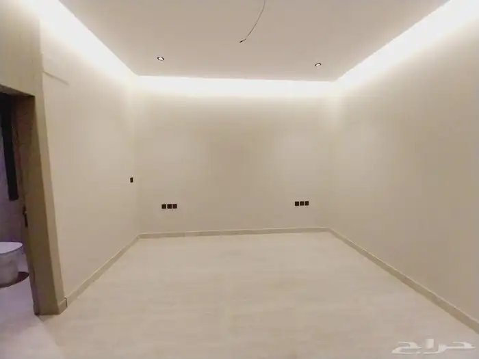 للبيع شقق ارضيه وعلويه تشطيب عصرى حديث باأبها خلف كوبرى باحص 29