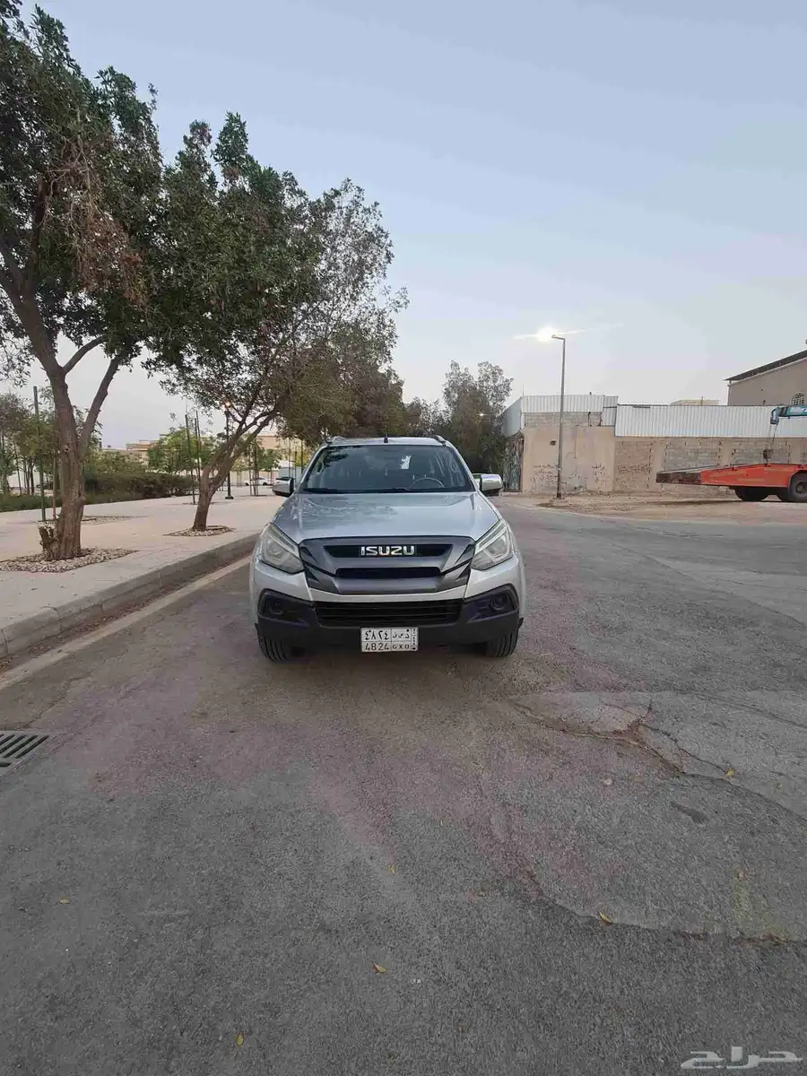 ايسوزو mux 2019 LS 9