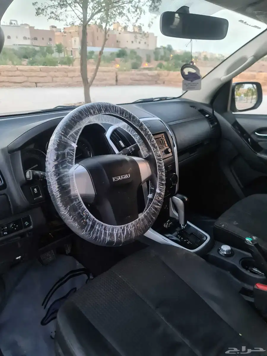 ايسوزو mux 2019 LS 16