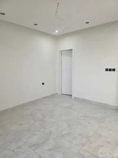 شقه 4غرف جديده للايجار حي المنار 3