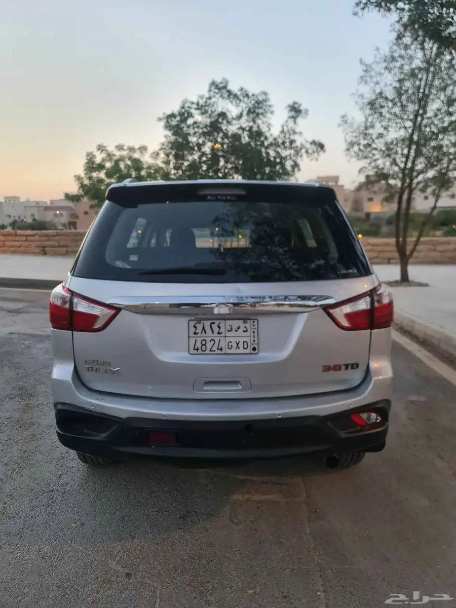ايسوزو mux 2019 LS 1