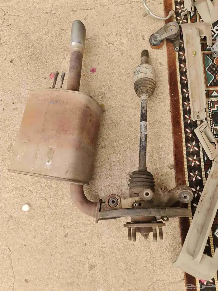 علبة فيوزات وقطع للمكيف وديكورات 6