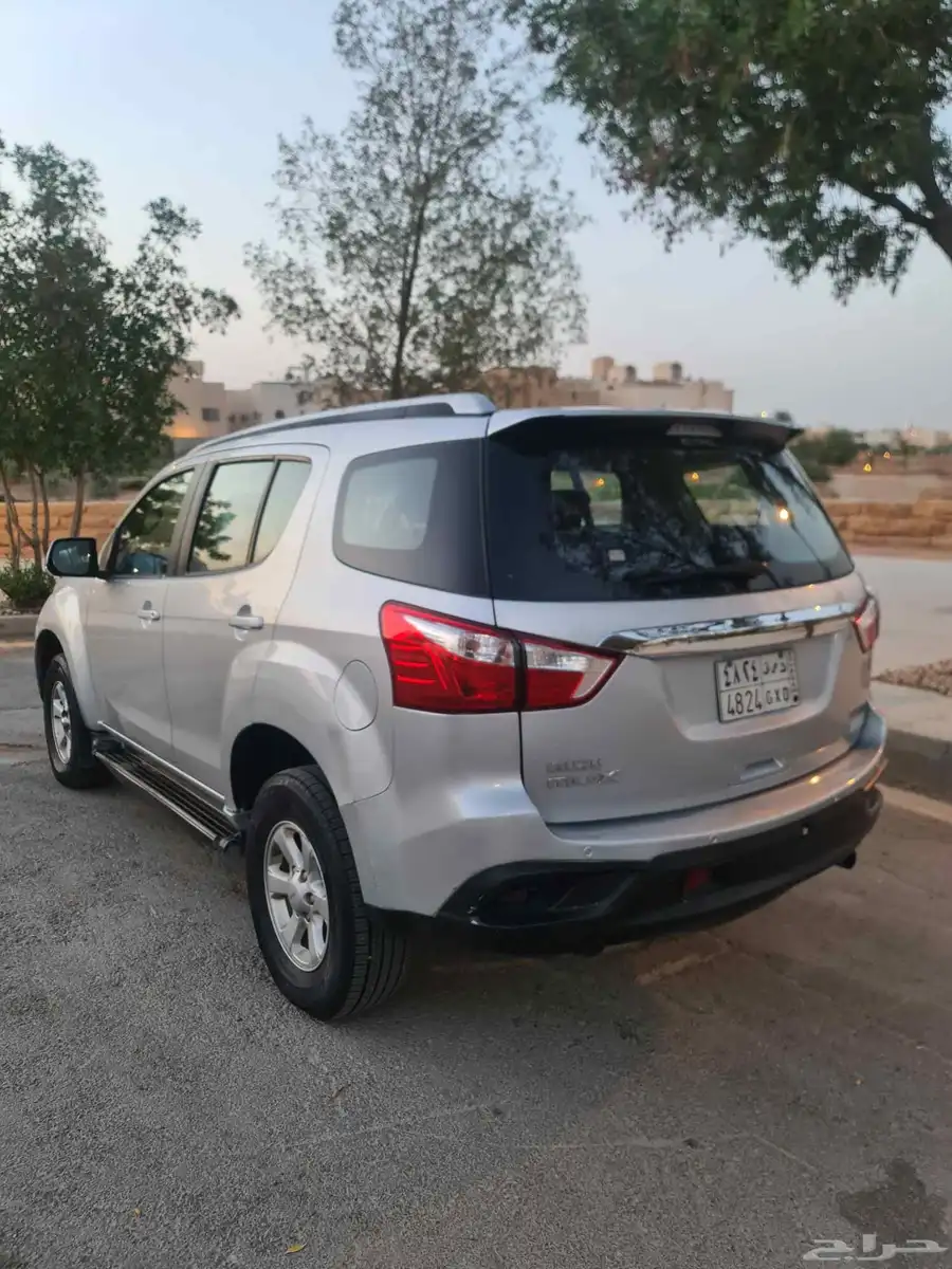 ايسوزو mux 2019 LS 3