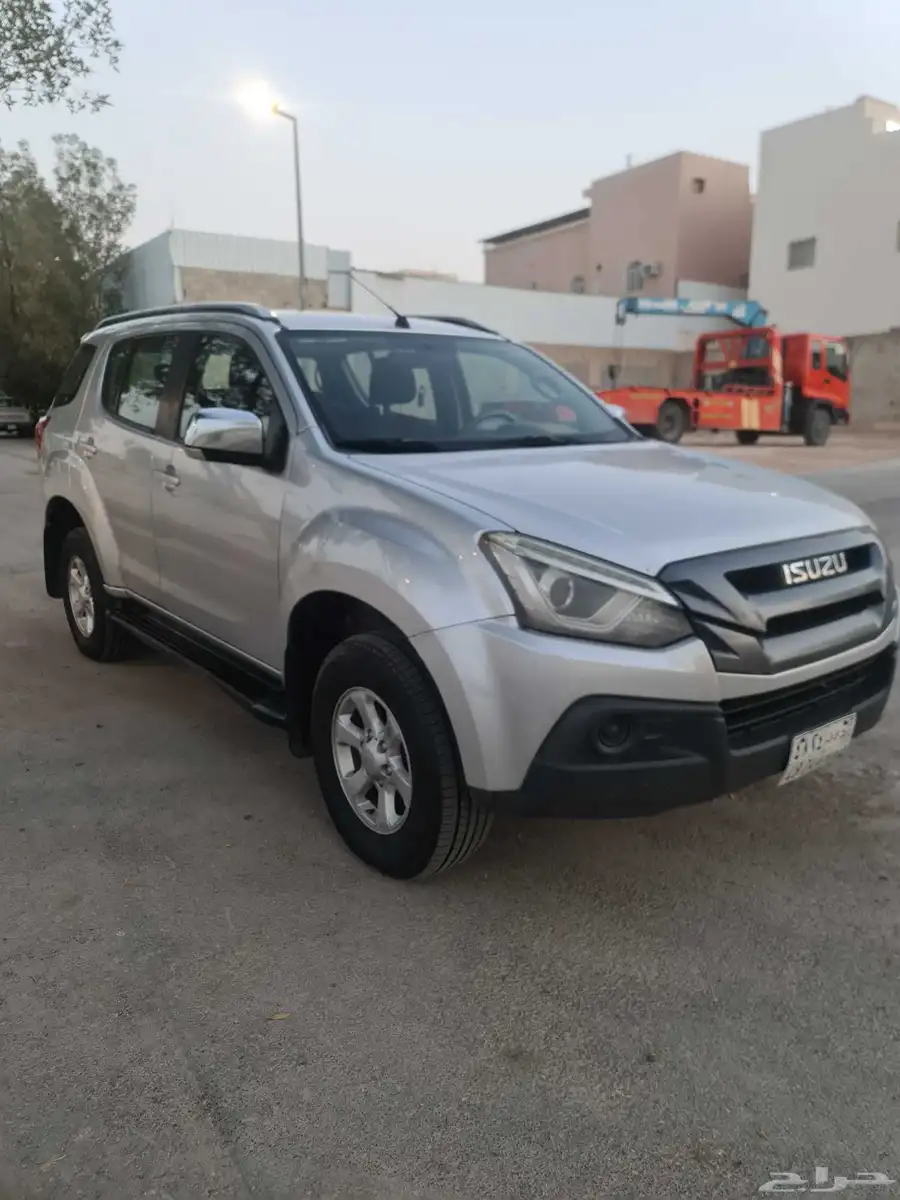 ايسوزو mux 2019 LS 6