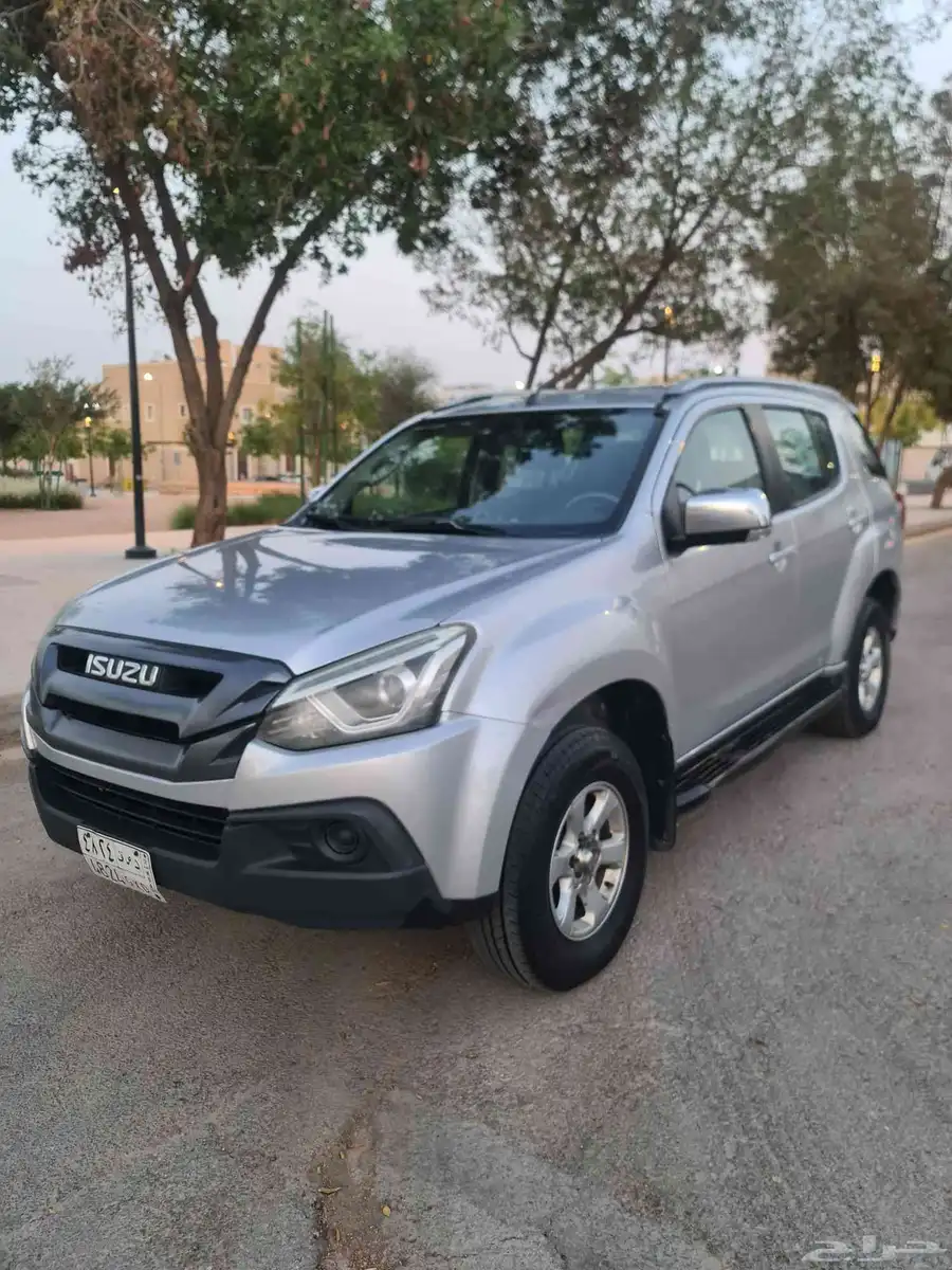 ايسوزو mux 2019 LS 4