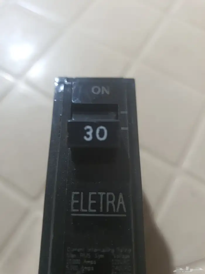 مفاتيح قاطع كهرباء 2