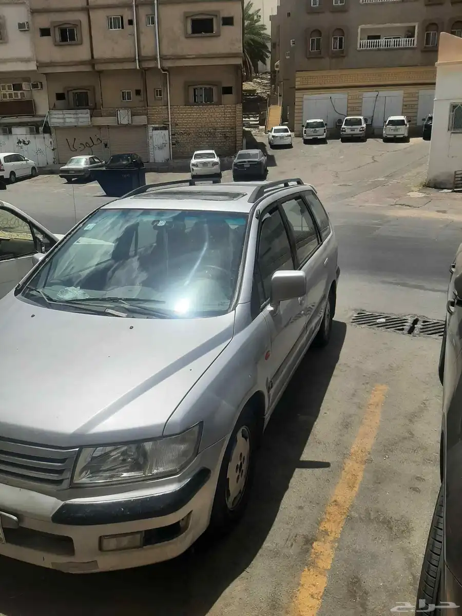 مستبيشي سبيس واجن مديل 2001 4