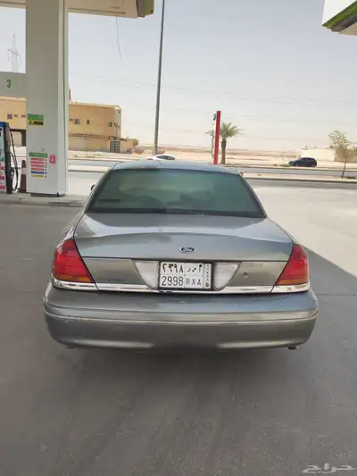 فورد فكتوريا 2002 3