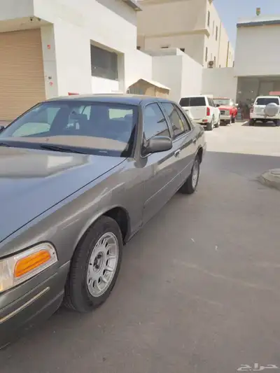 فورد فكتوريا 2002 1