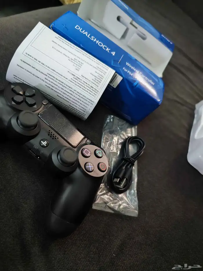 PS4 CONTROLLER 4