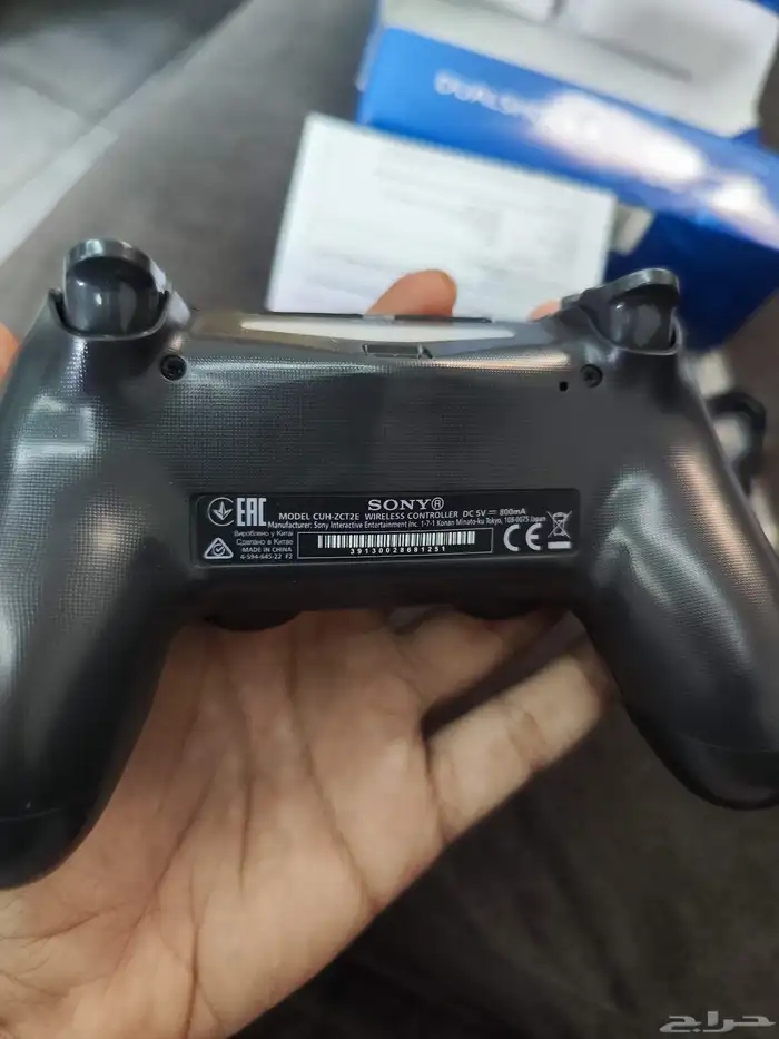 PS4 CONTROLLER 1