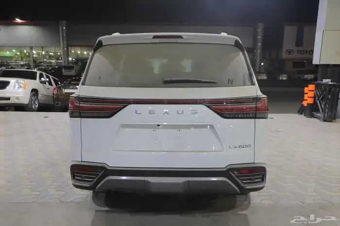 جيب لكزس LX600 موديل 2023 5