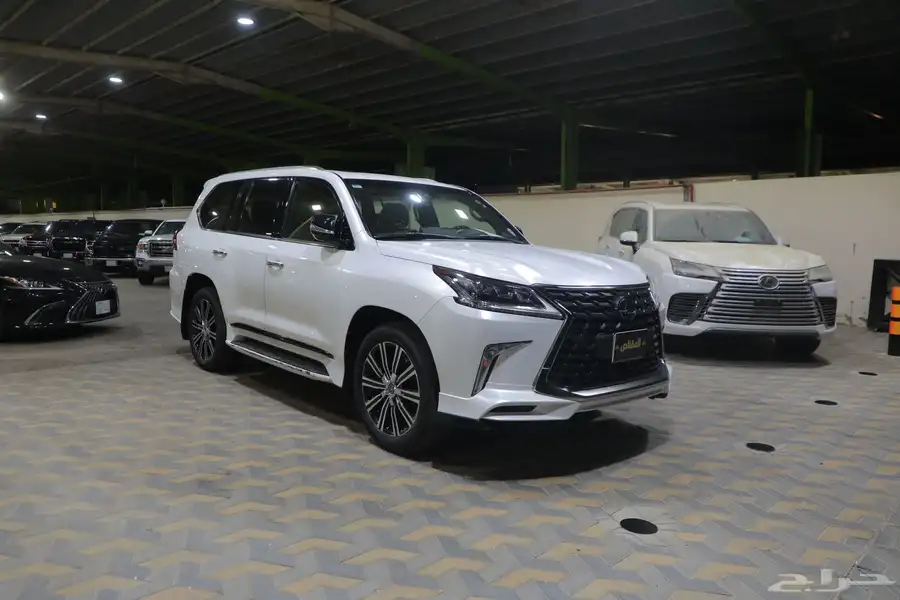 جيب لكزس LX570 S موديل 2021 0