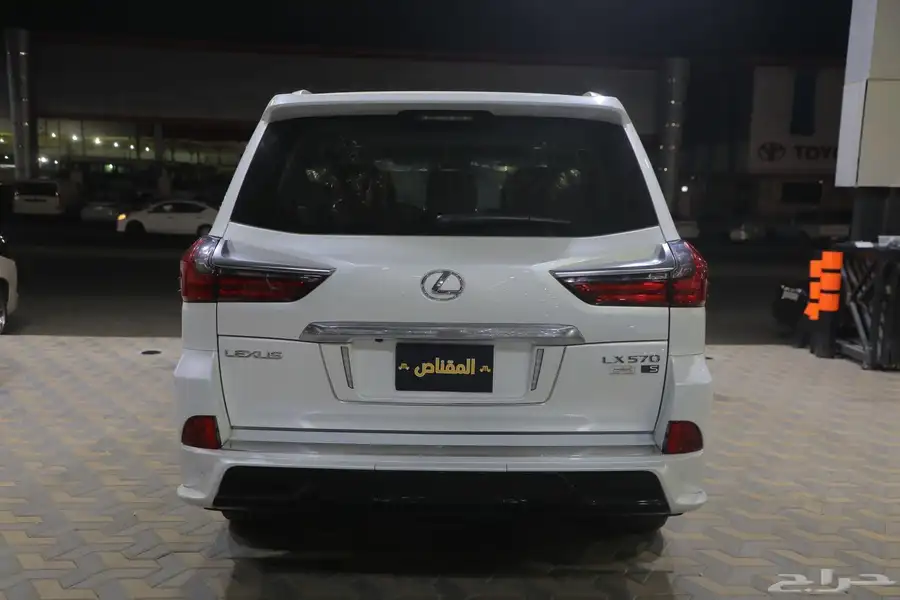 جيب لكزس LX570 S موديل 2021 7