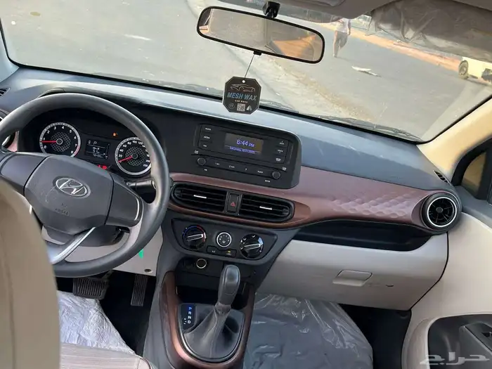 هونداي اي تن موديل 2022 2023 الايجار شهري و اسبوعي 8